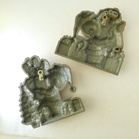 Christmas Wall Hangings Set of 2, Vintage Burwood Santa Claus Teddy Bears 1993 - Picture 5 of 14